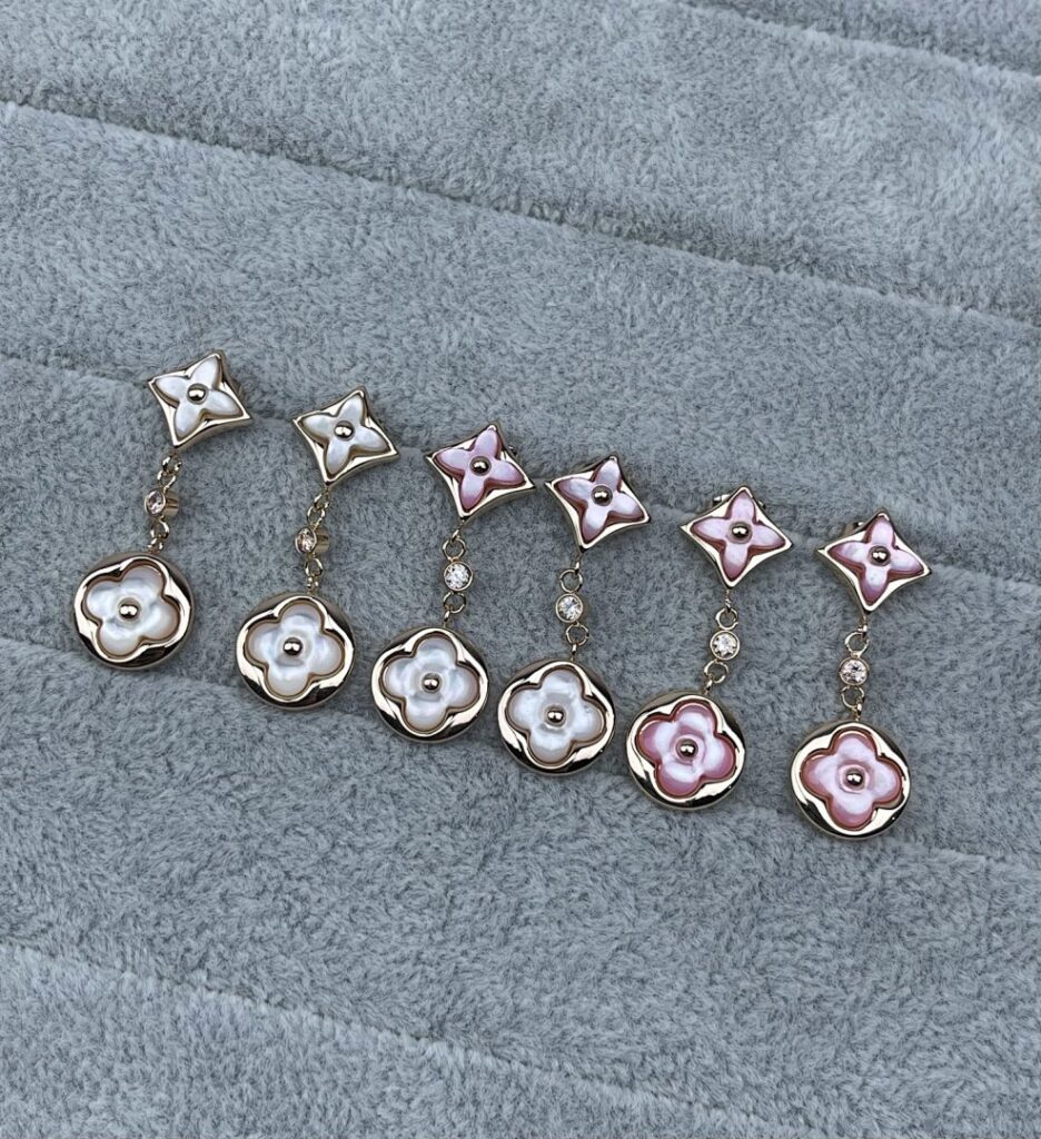Louis Vuitton Jewelry Style 50