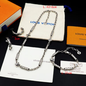Louis Vuitton Necklace Style 85 65 55