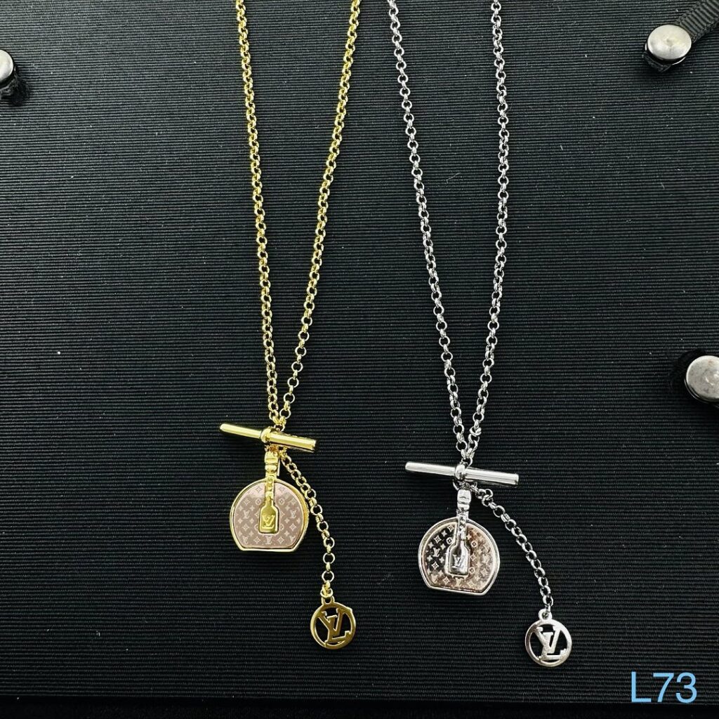 Louis Vuitton Jewelry Style 45