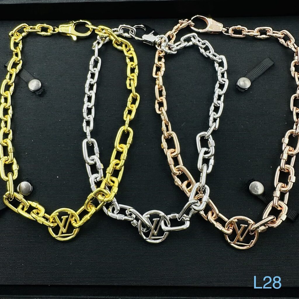 Louis Vuitton Jewelry Style 65