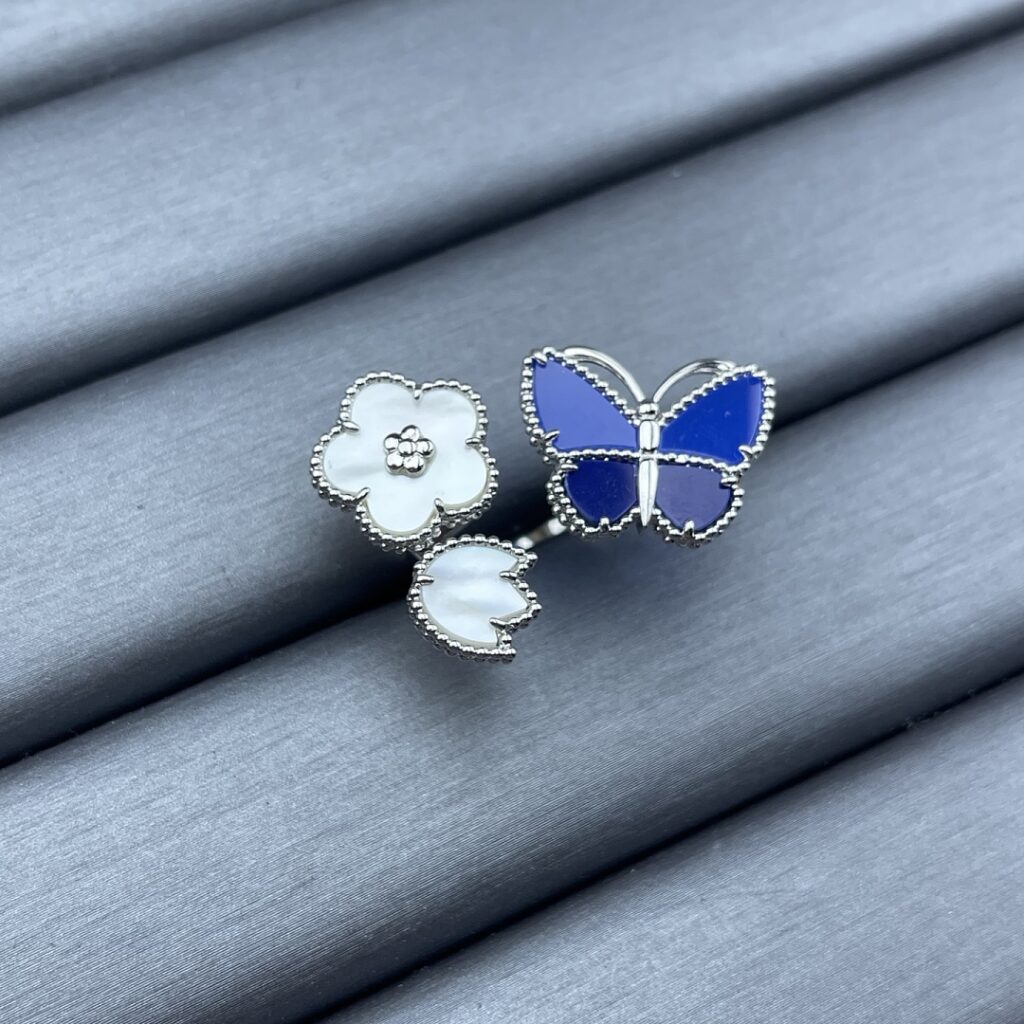 Van Cleef & Arpels Ring Style 50