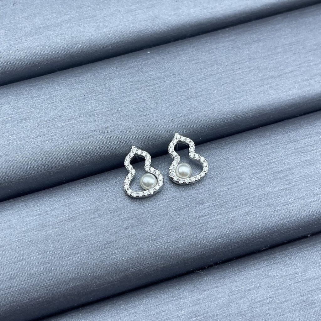 Qeelin Earrings Style 55