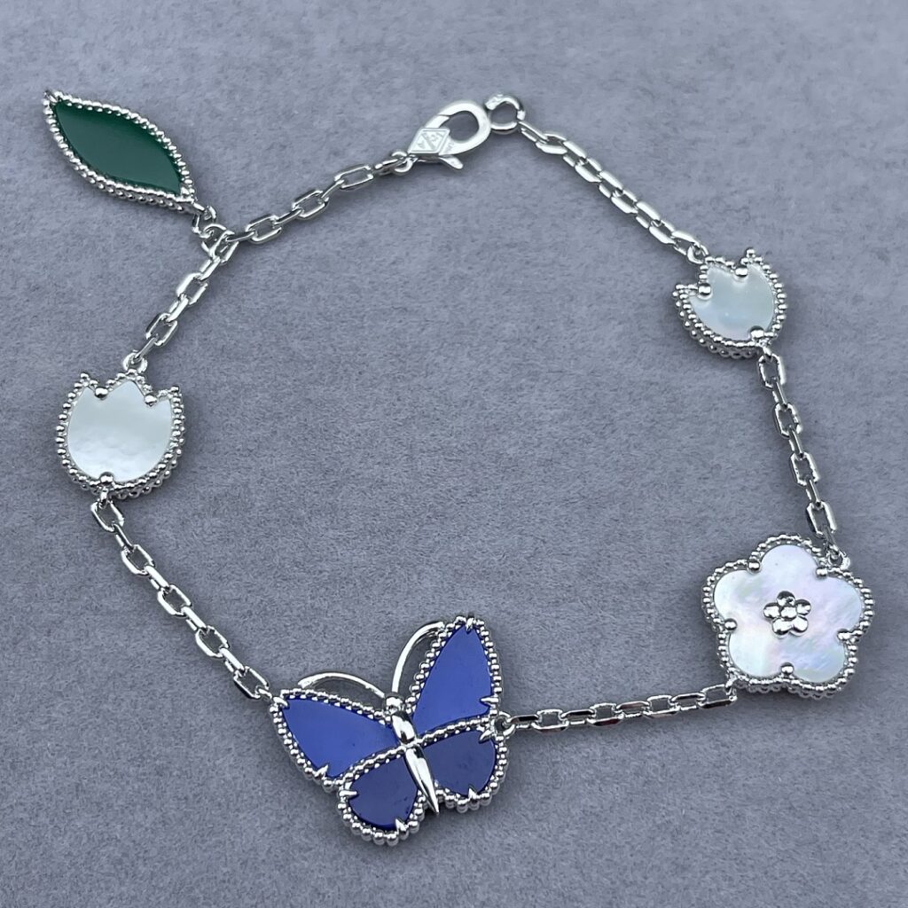 Van Cleef & Arpels Bracelet Style 60