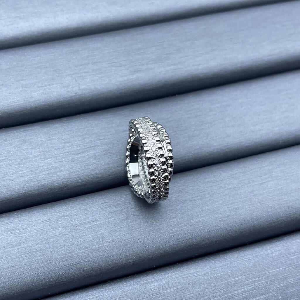 Van Cleef & Arpels Ring Style 45 6789