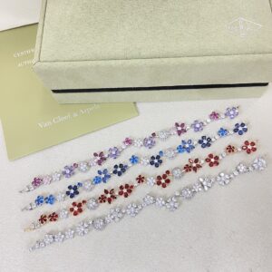 Van Cleef & Arpels Jewelry Style 95