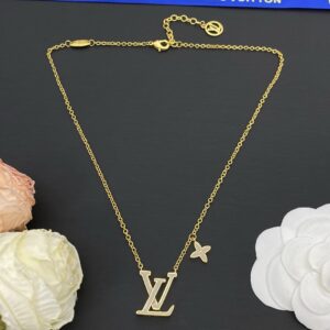 Louis Vuitton Jewelry Style 37