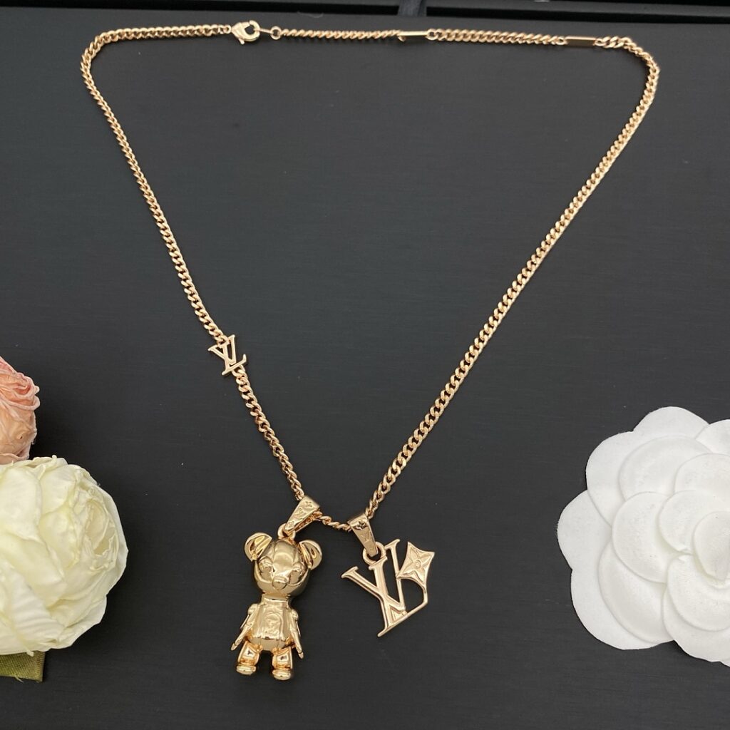 Louis Vuitton Jewelry Style 52