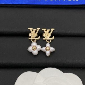 Louis Vuitton Jewelry Style 35