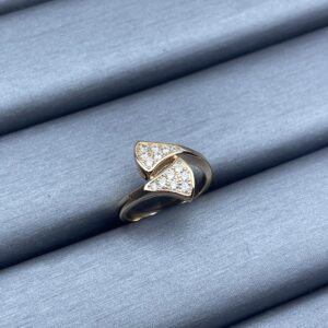 Bottega Veneta Ring Style 678