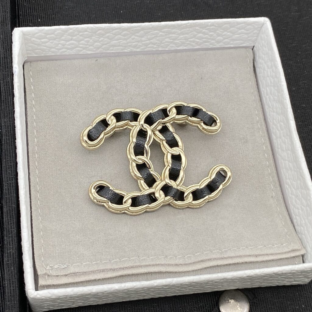 Chanel Jewelry Style 40
