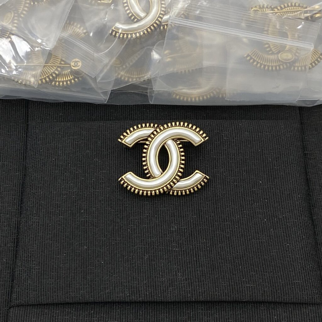 Chanel Jewelry Style 40