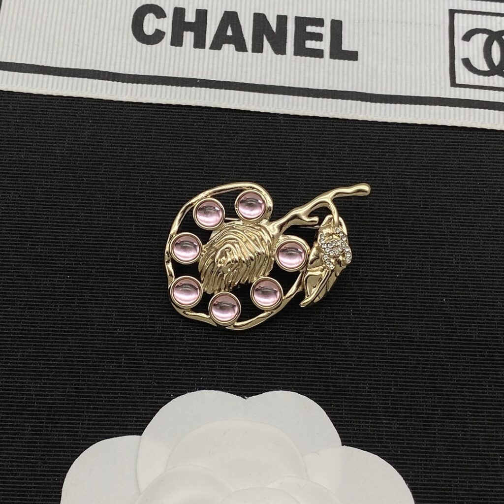 Chanel Jewelry Style 40