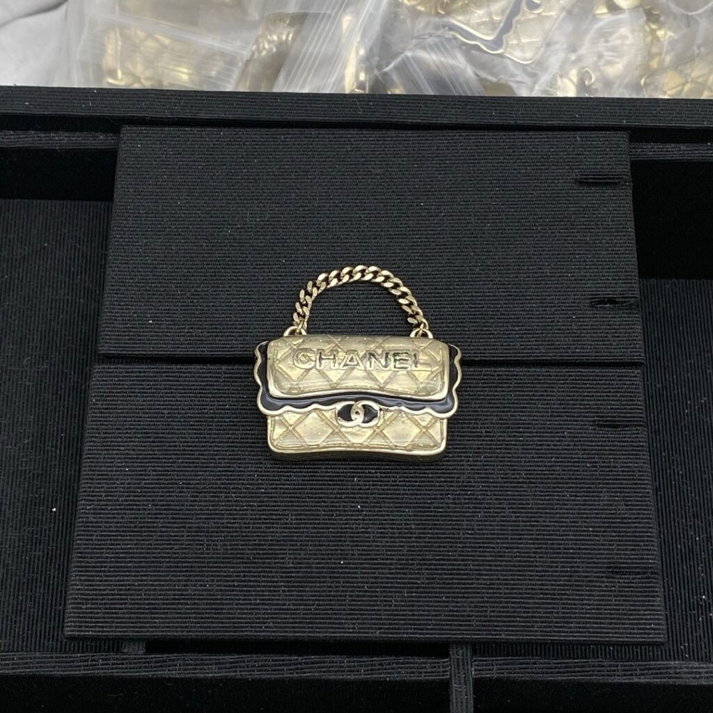 Chanel Jewelry Style 40