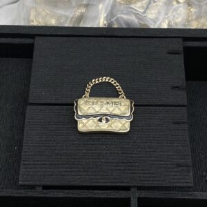 Chanel Jewelry Style 40