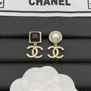 Chanel Jewelry Style 40