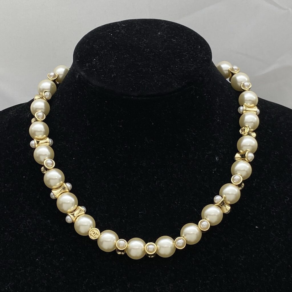 Chanel Jewelry Style 55