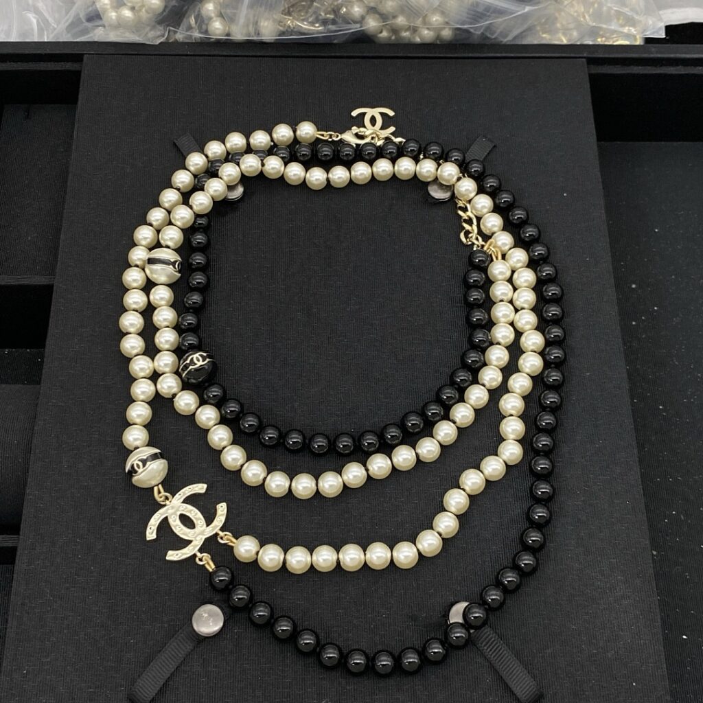 Chanel Jewelry Style 90