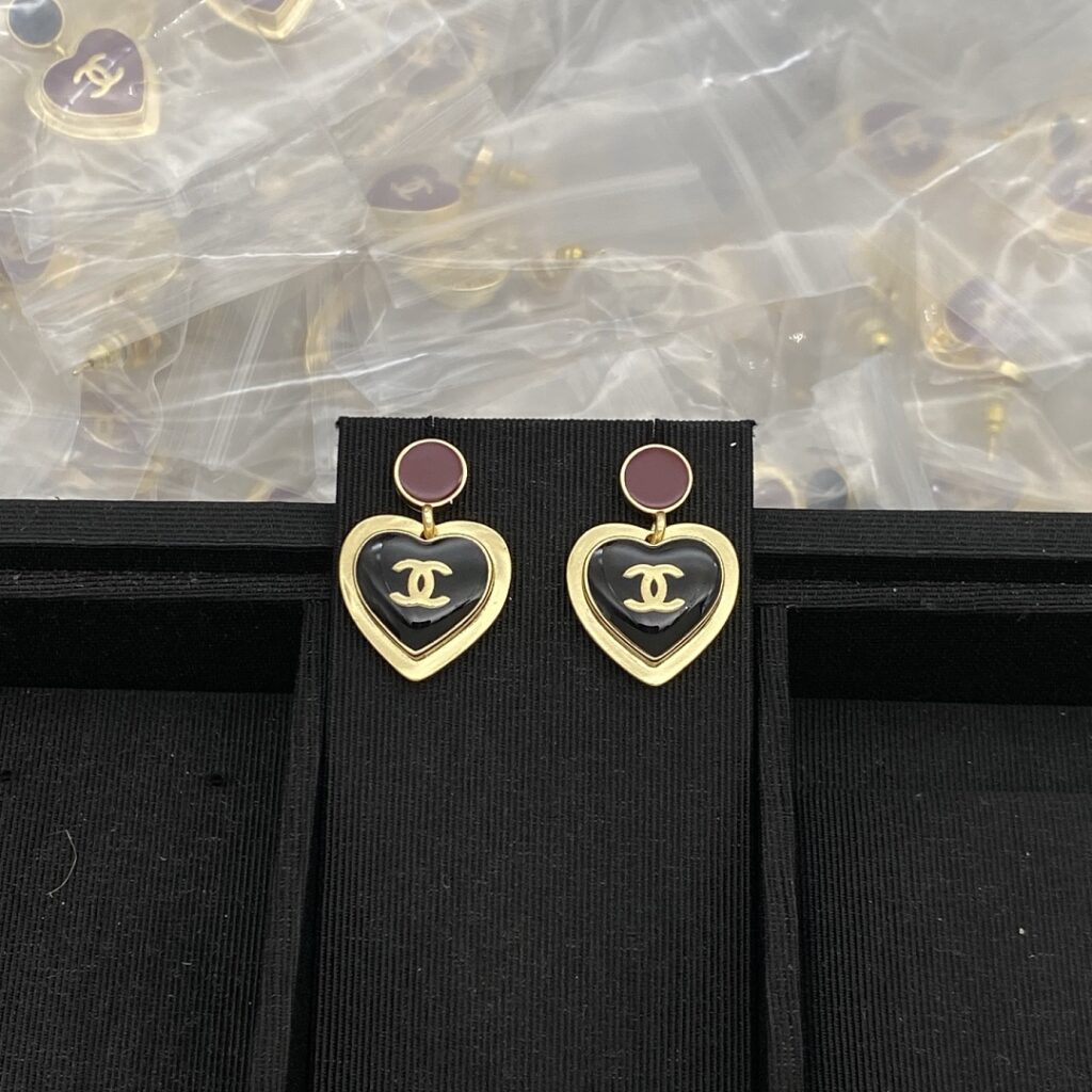 Chanel Jewelry Style 40