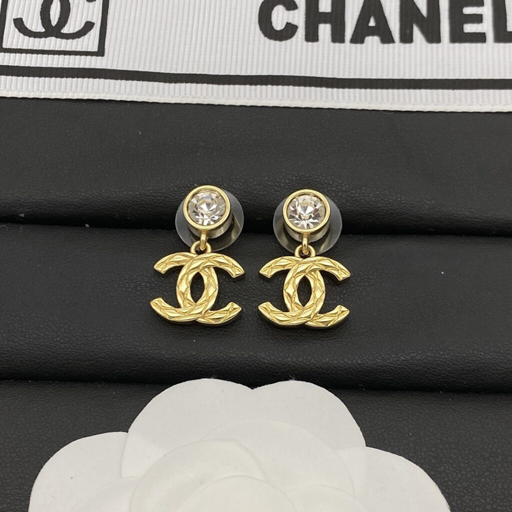 Chanel Jewelry Style 40