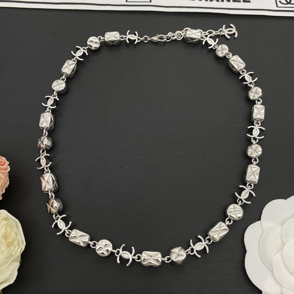 Chanel Jewelry Style 80