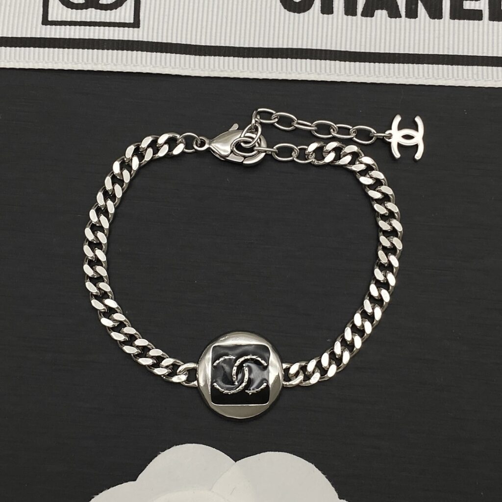 Chanel Jewelry Style 40
