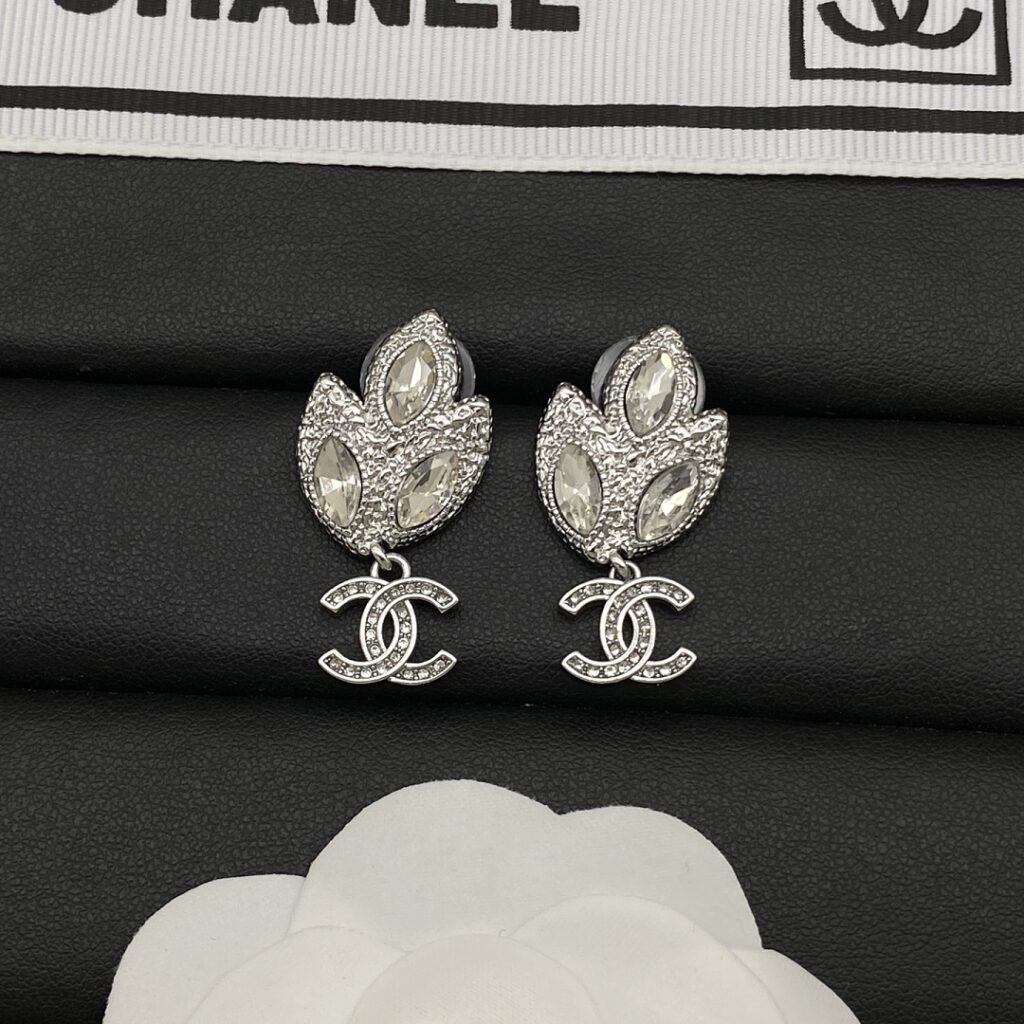 Chanel Jewelry Style 40