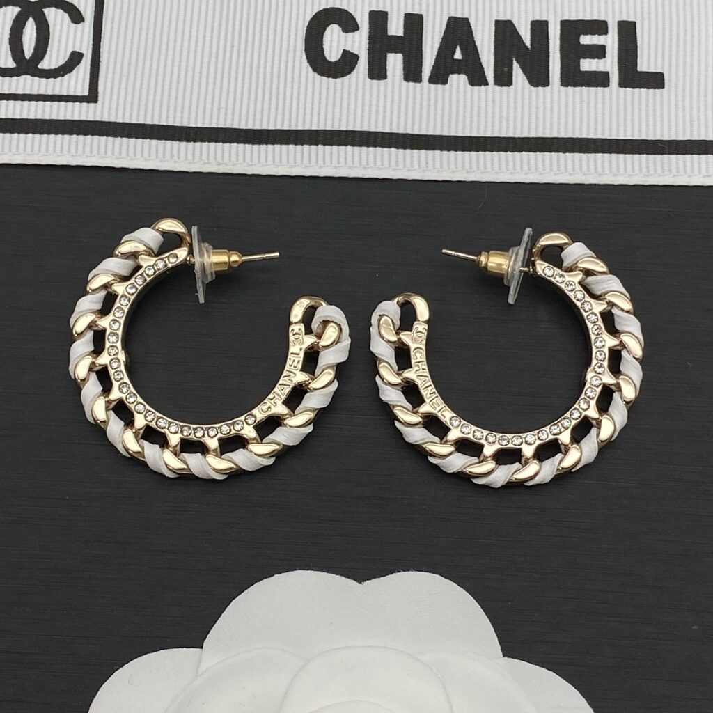 Chanel Jewelry Style 40