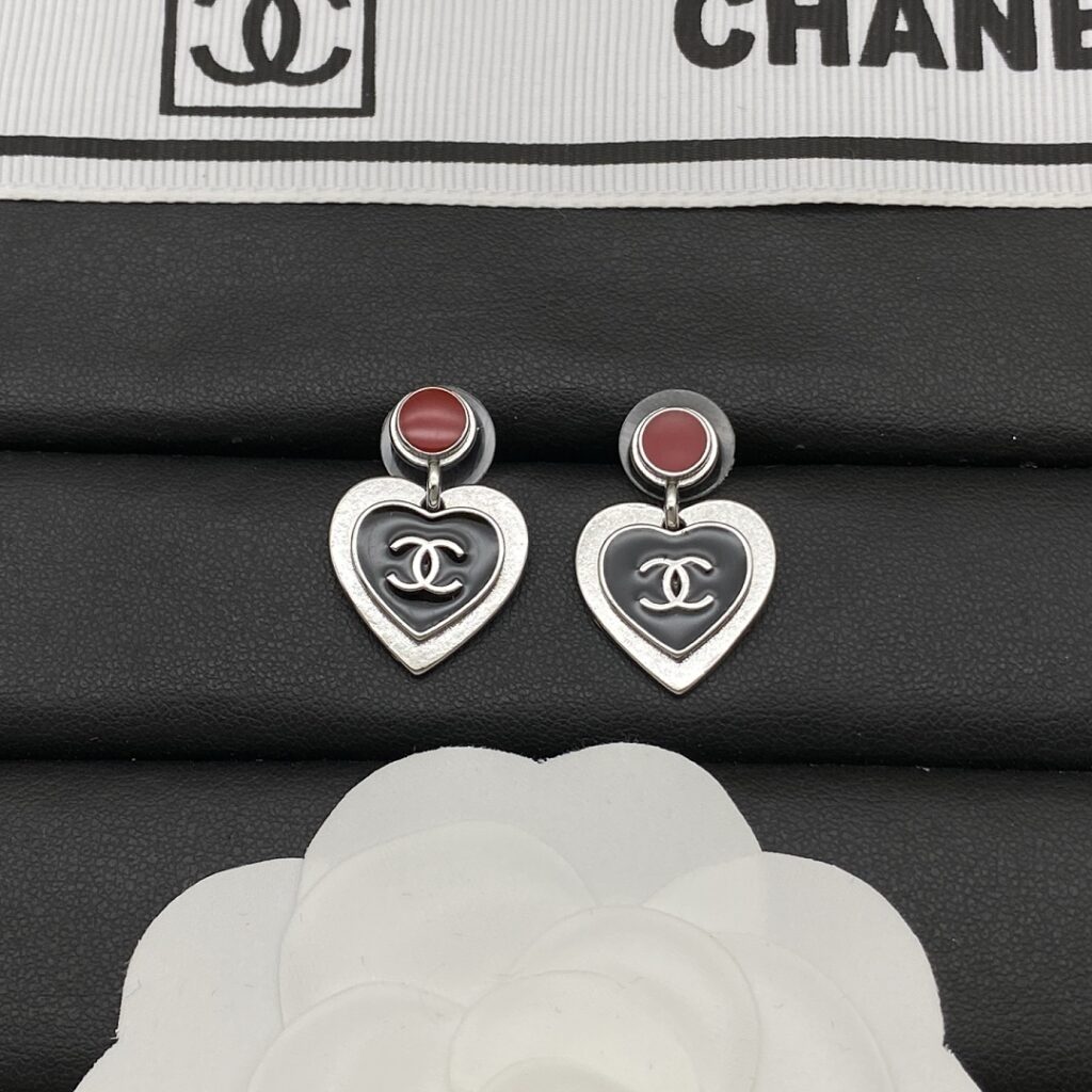 Chanel Jewelry Style 40