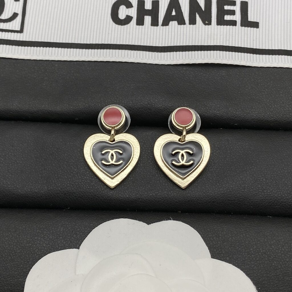 Chanel Jewelry Style 40