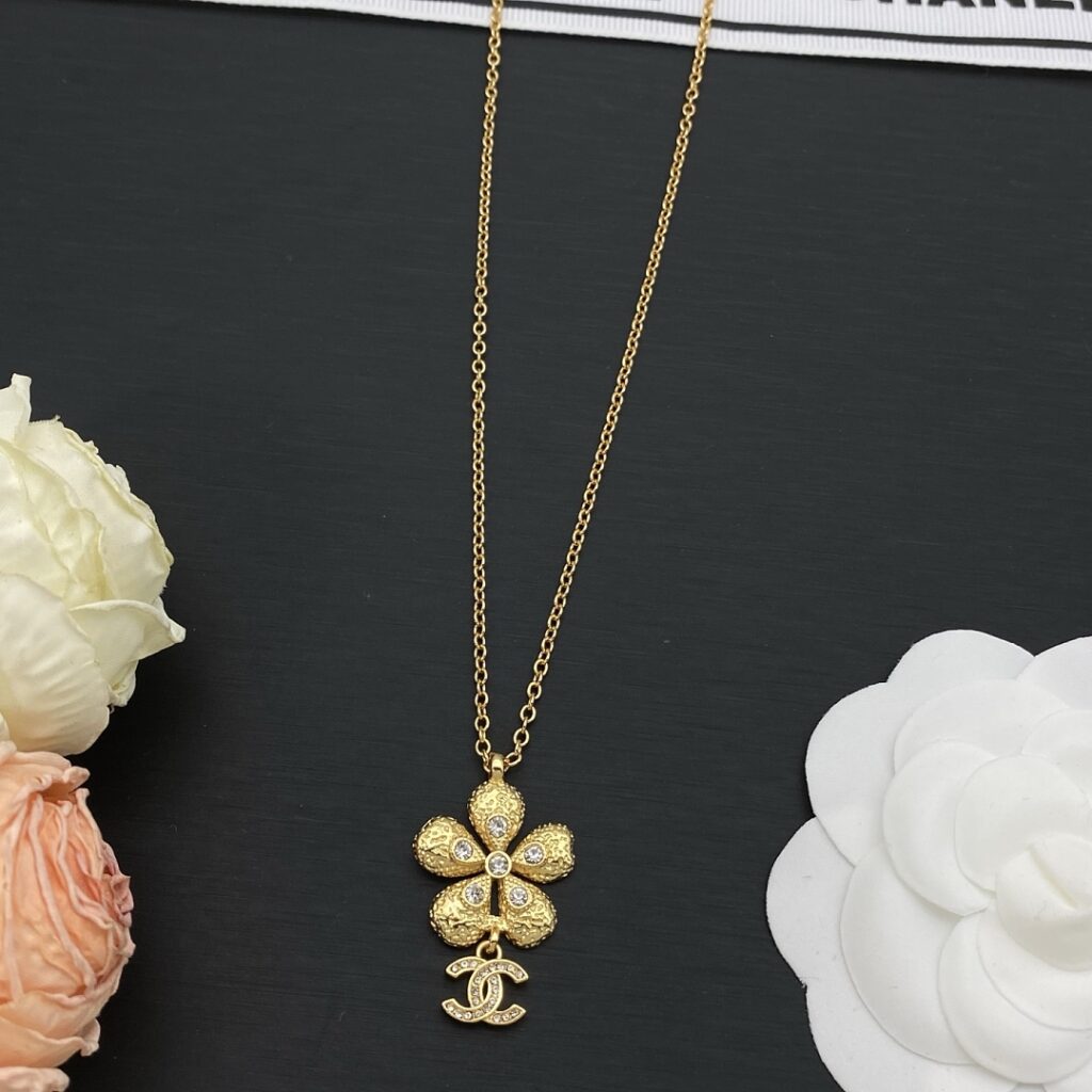 Chanel Jewelry Style 40