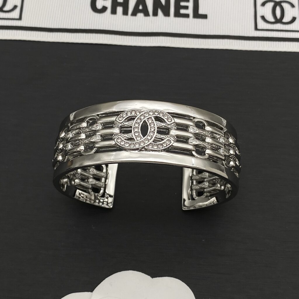Chanel Jewelry Style 60