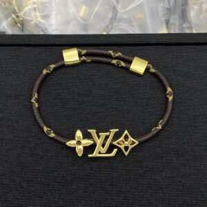 Louis Vuitton Jewelry Style 45
