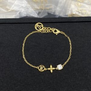 Louis Vuitton Jewelry Style 40