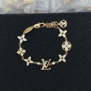 Louis Vuitton Jewelry Style 50