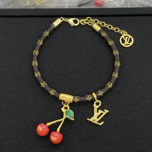 Louis Vuitton Jewelry Style 50