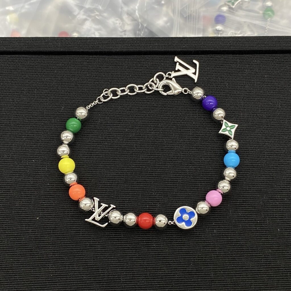 Louis Vuitton Jewelry Style 55
