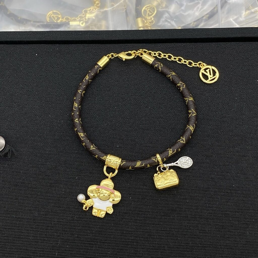 Louis Vuitton Jewelry Style 55