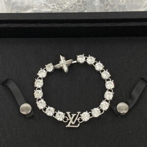 Louis Vuitton Jewelry Style 55