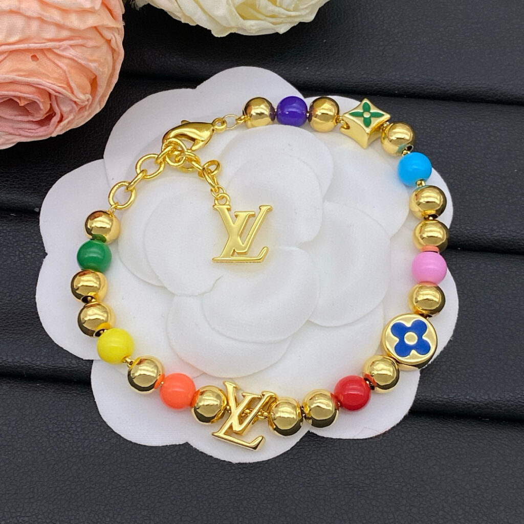 Louis Vuitton Jewelry Style 50