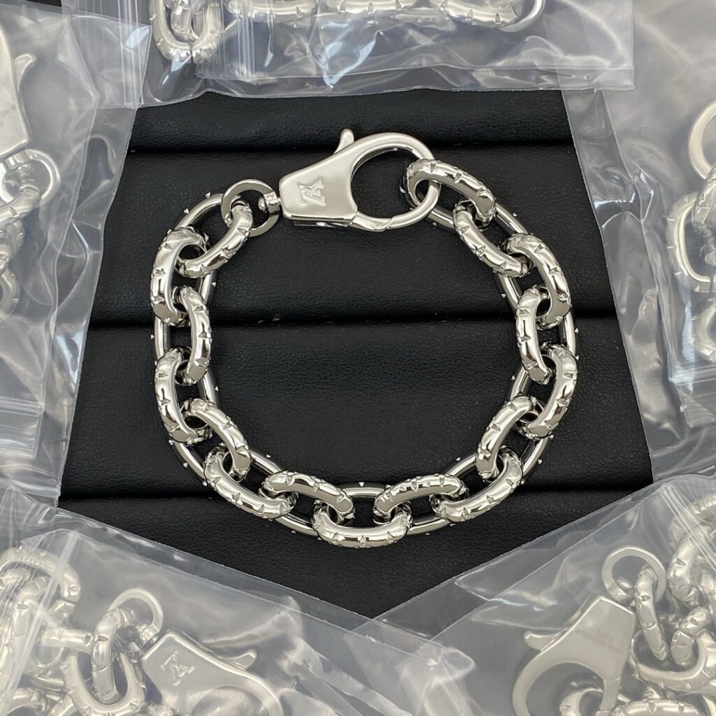 Louis Vuitton Jewelry Style 55