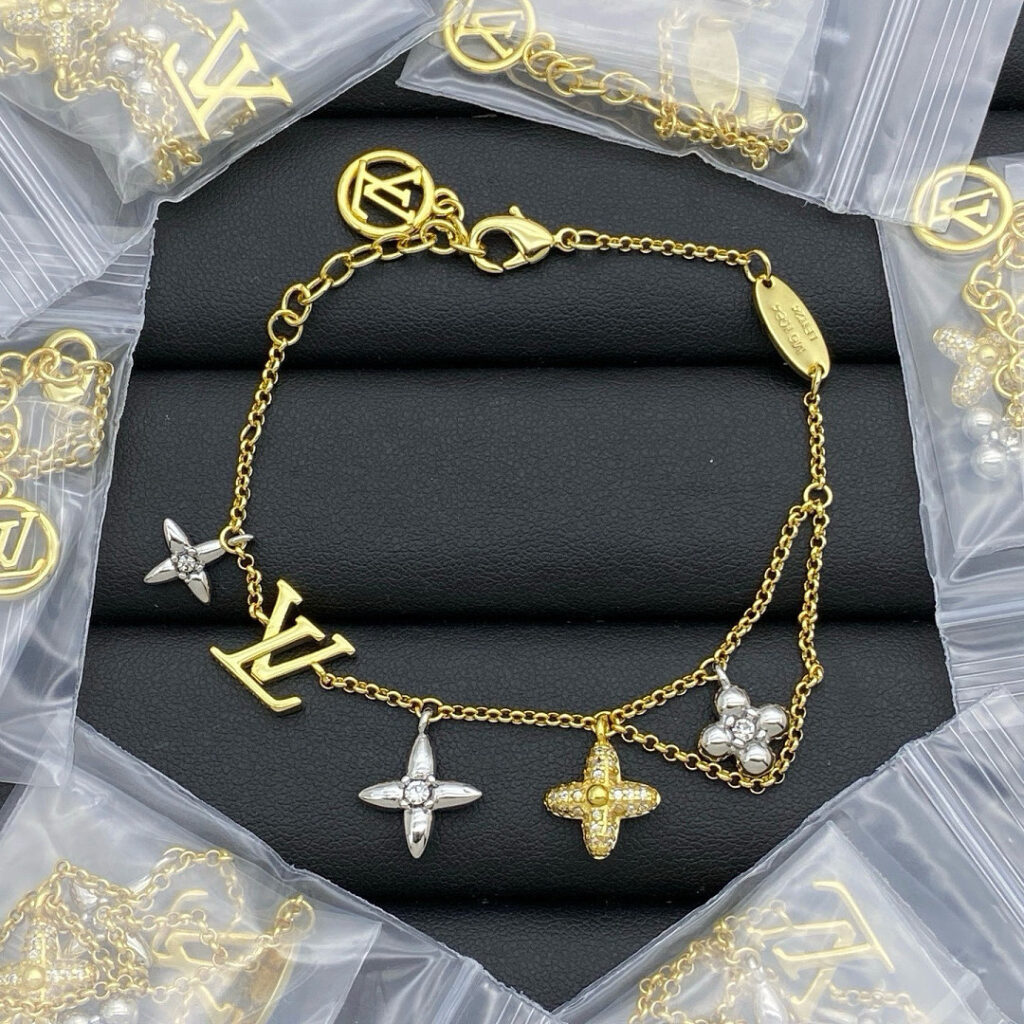 Louis Vuitton Jewelry Style 45