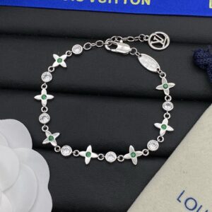 Louis Vuitton Jewelry Style 55