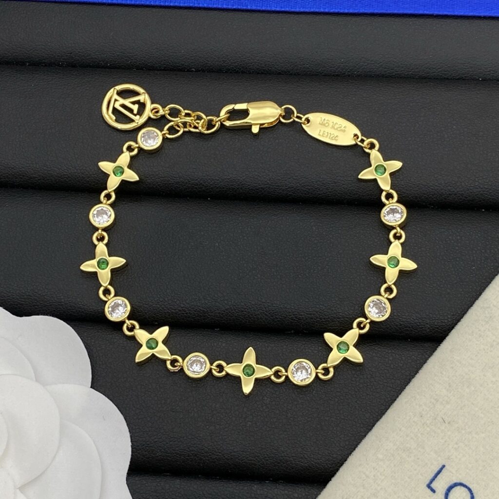 Louis Vuitton Jewelry Style 55