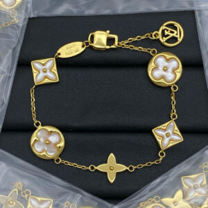 Louis Vuitton Jewelry Style 55