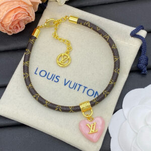 Louis Vuitton Jewelry Style 50