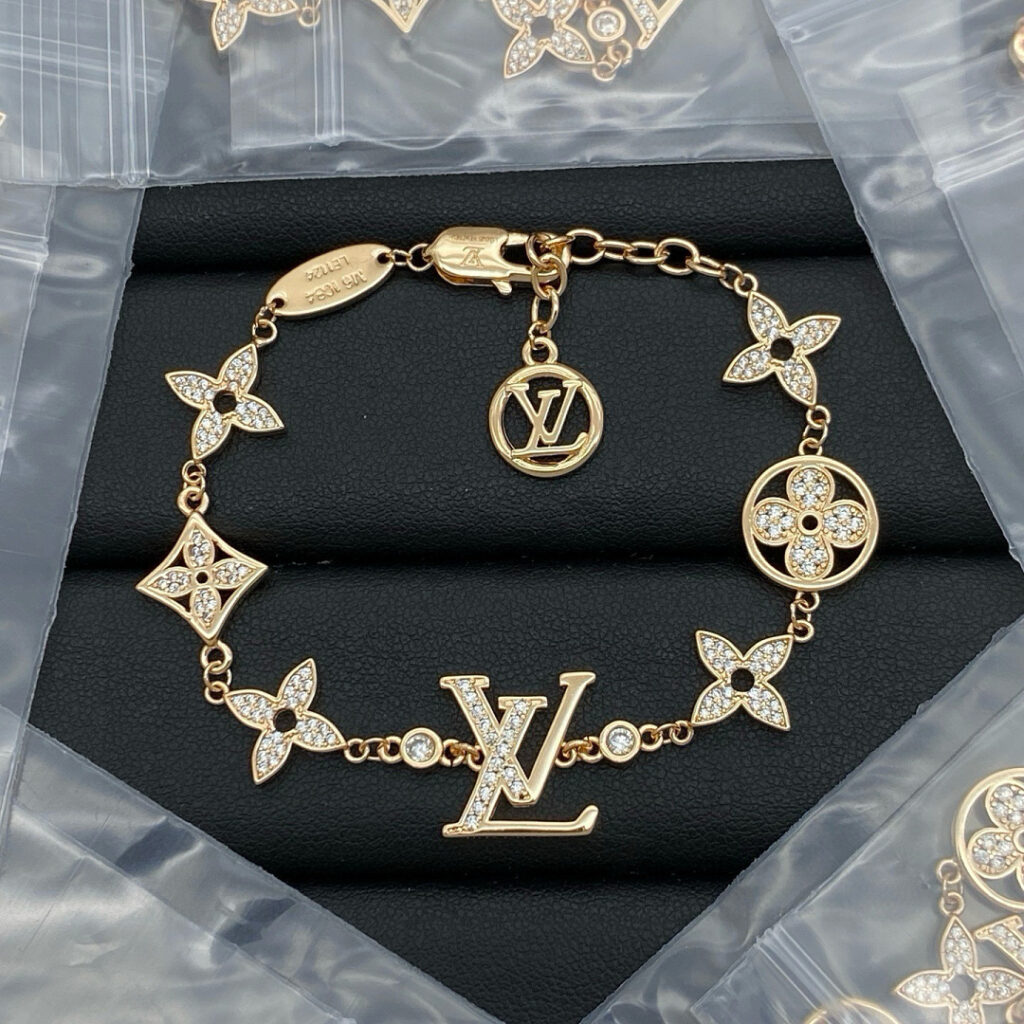 Louis Vuitton Jewelry Style 55