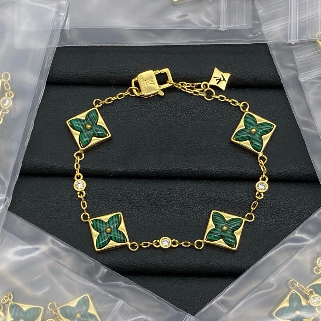 Louis Vuitton Jewelry Style 55