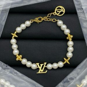 Louis Vuitton Jewelry Style 45
