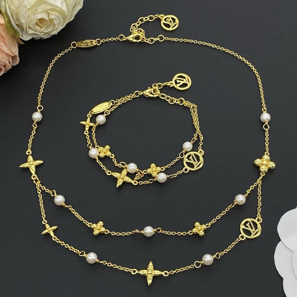 Bracelet 50Necklace55