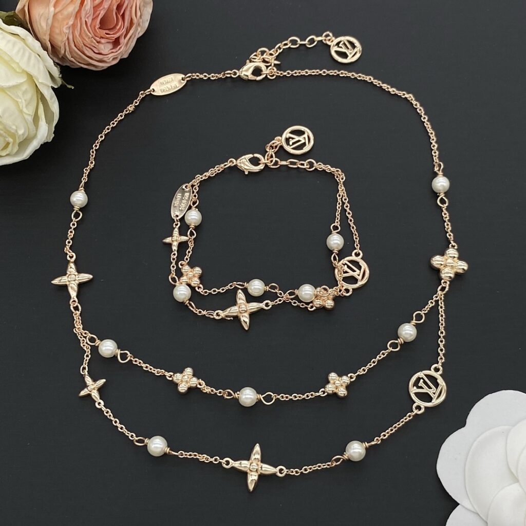 Bracelet 50Necklace55